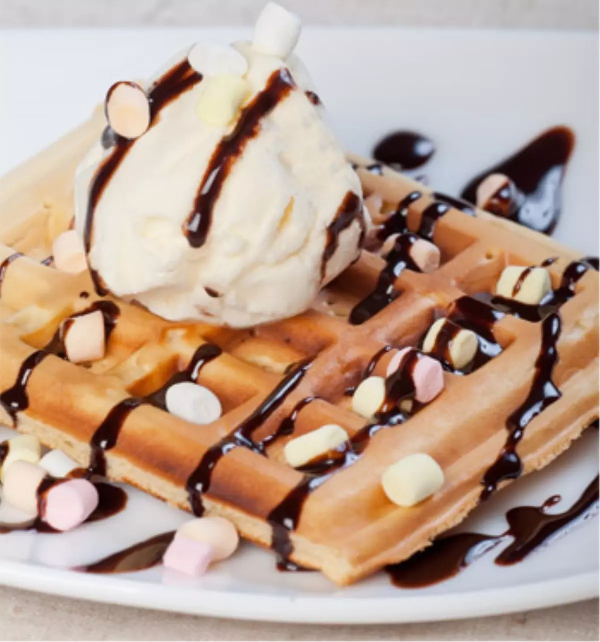 Evde Yapabileceğiniz Waffle Tarifi