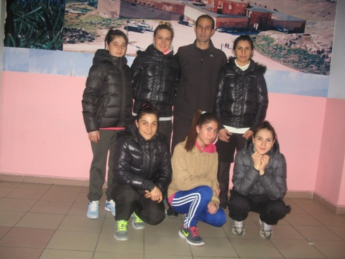 Yıldız Kızlar Yıldızlaşıyor
