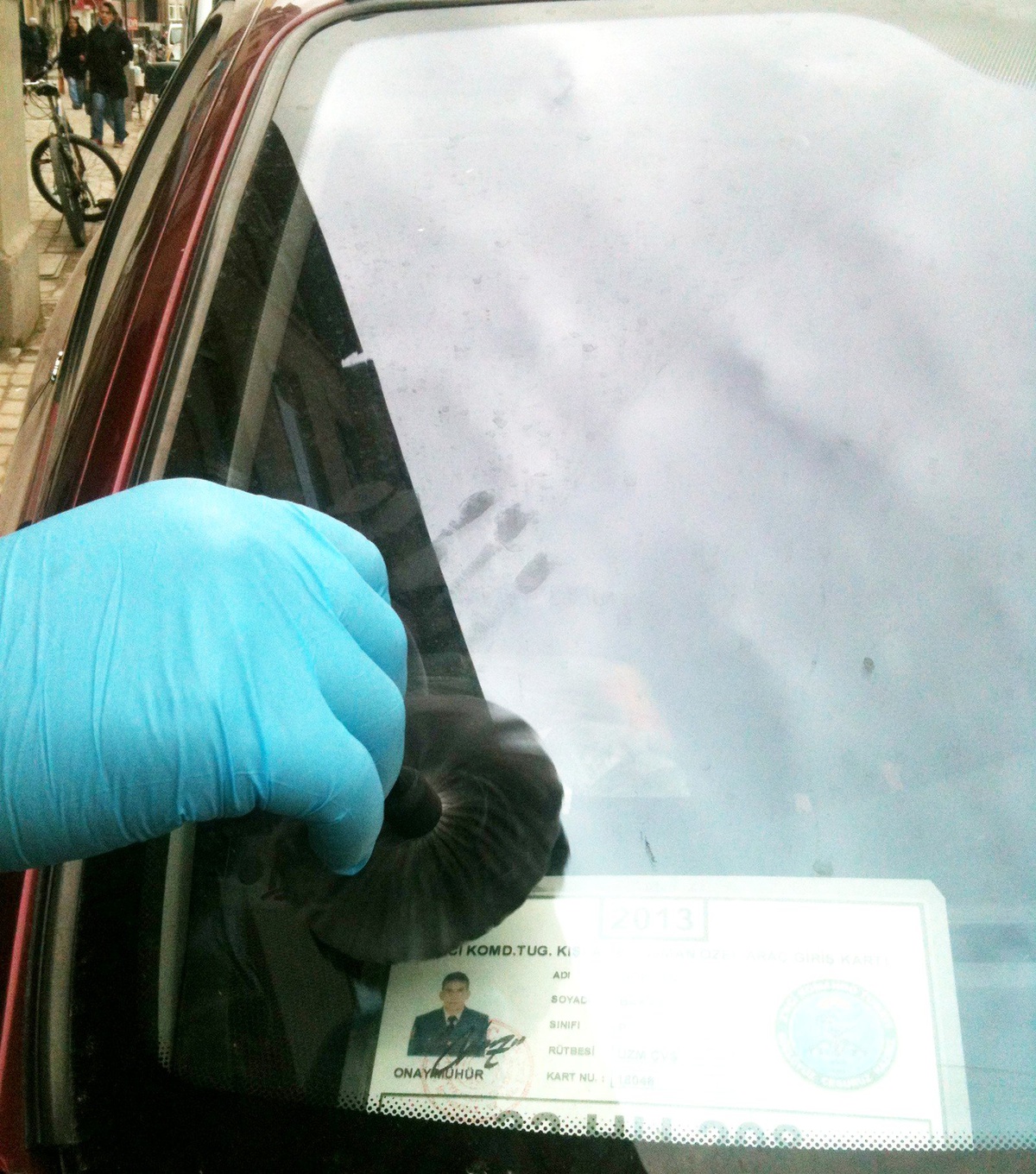 Bolu\'da Uzman Çavuşun Otomobiline Saldırı
