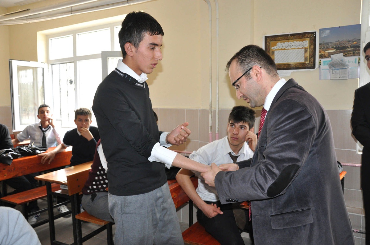Çekerek\'te Öğrencilere Sağlık Kontrolü Yapıldı