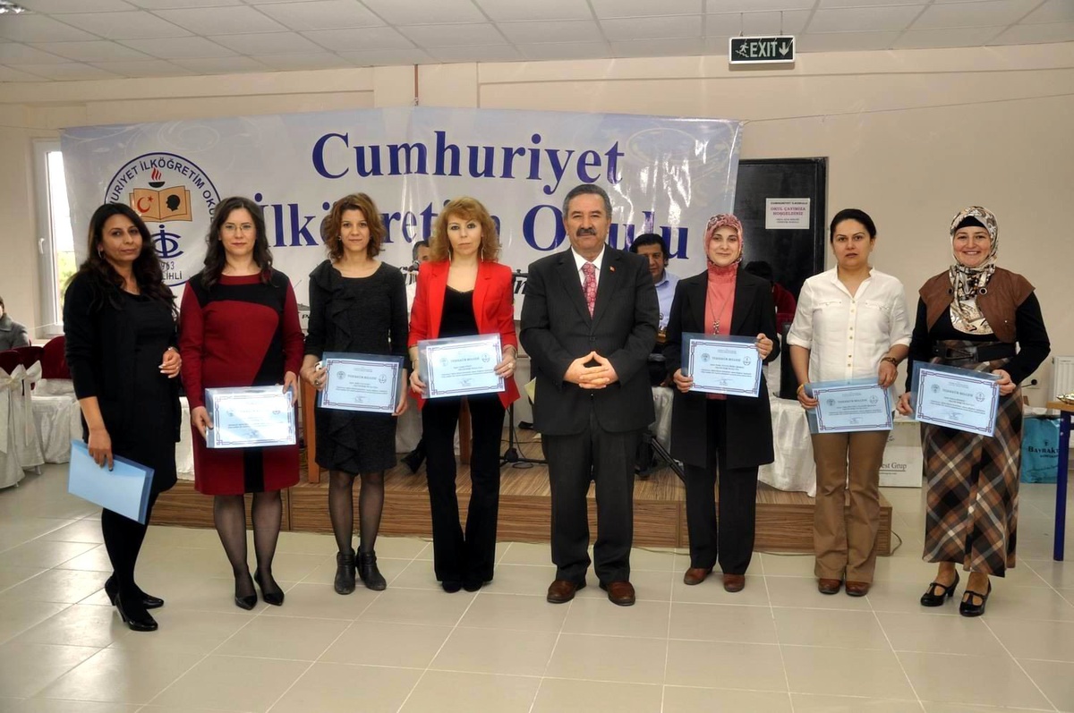 Cumhuriyet İlkokulu\'ndan Okul Çayı Etkinliği