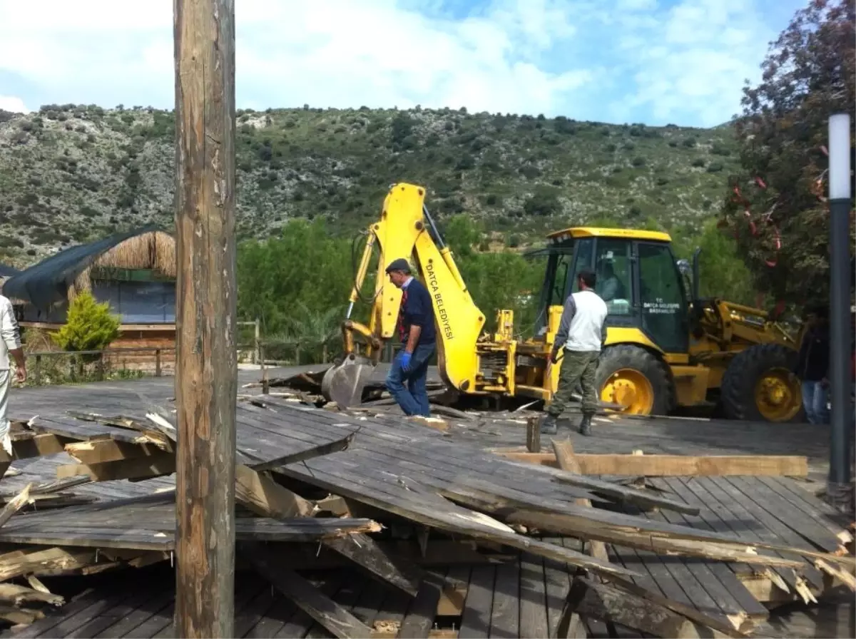 Datça\'da İş Yeri Yıkımı