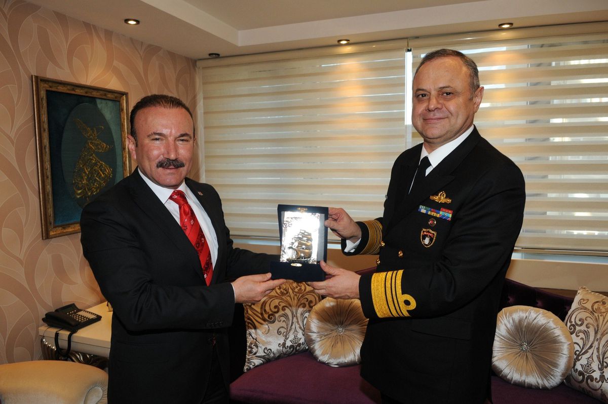Donanma Komutanı\'ndan Başkan Doğan\'a Ziyaret