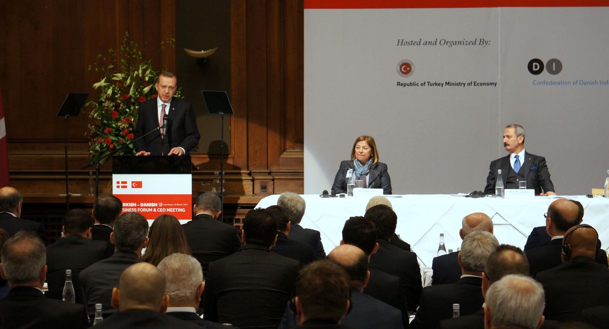 Erdoğan\'dan \'Ergenekon\' Benzetmesi