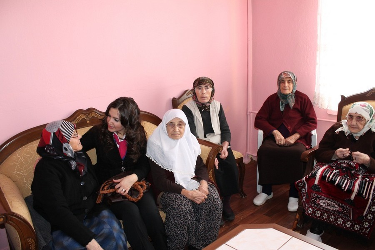 Esogü\'den Huzurevine Ziyaret