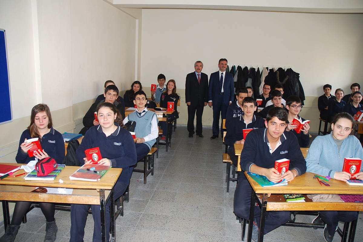 Gemlik Belediyesi\'nden Öğrencilere Safahat