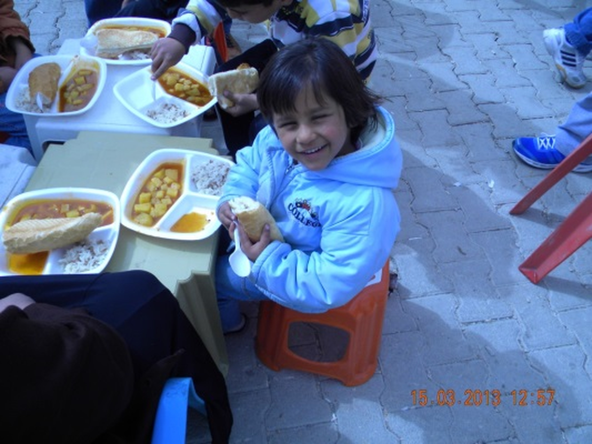 Gönüllü Öğrencilerden Sığınmacılara Ziyaret