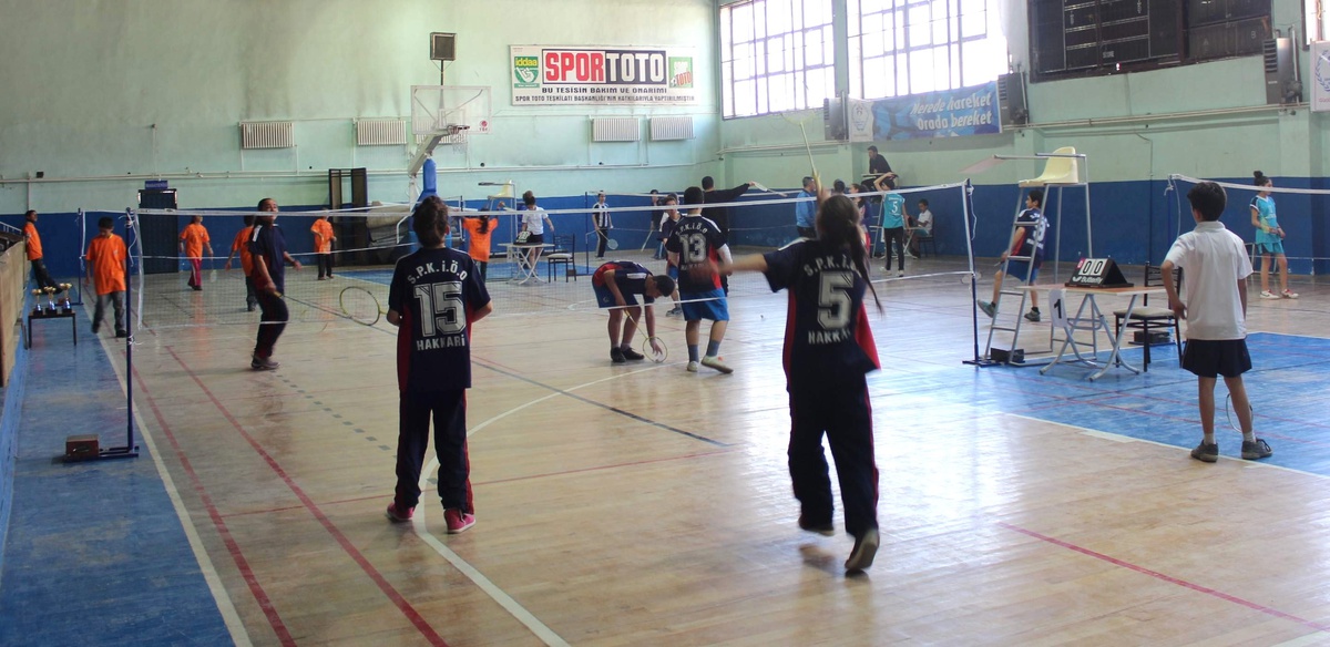 Hakkari\'de Badminton Müsabakaları Tamamlandı