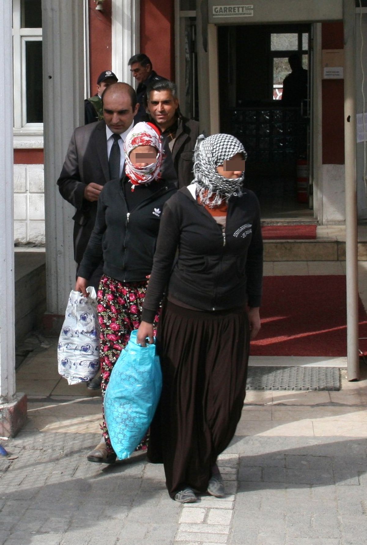 Iğdır\'da 14 Yaşında 2 Hırsızlık Zanlısı Yakalandı