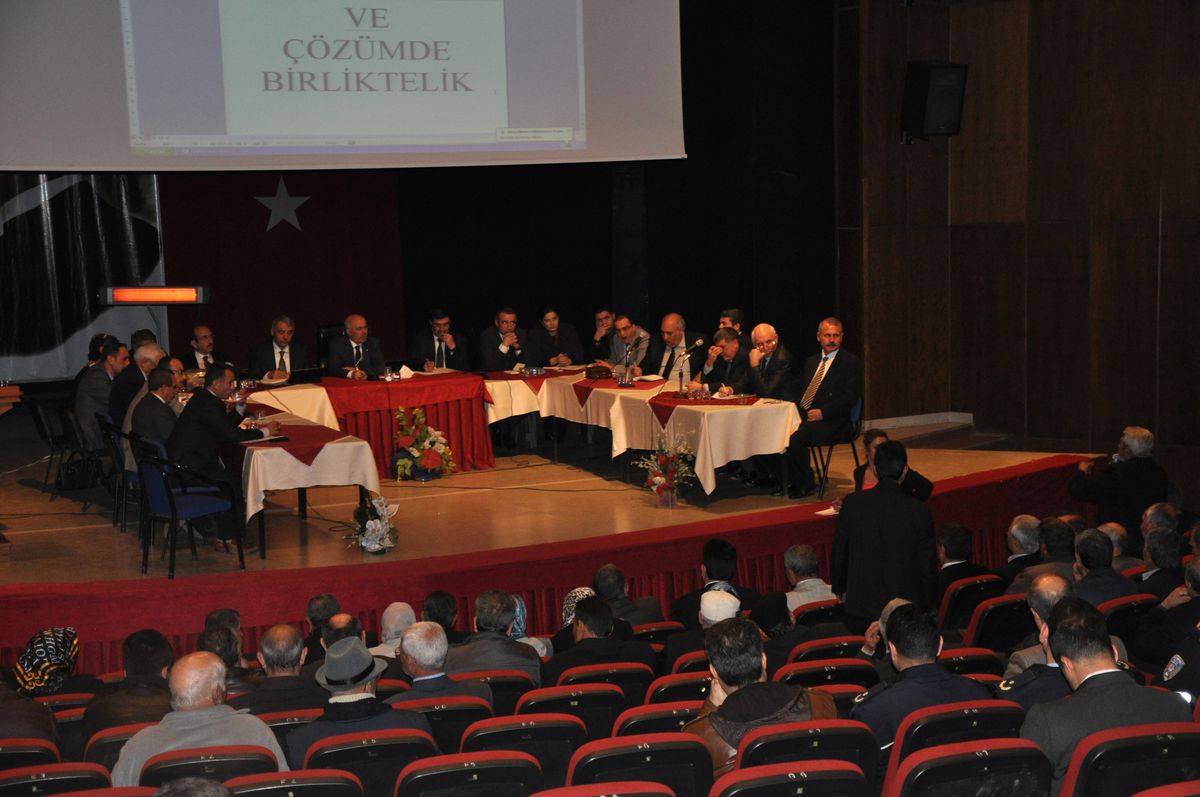 Iğdır\'da \'Hizmette ve Çözümde Birliktelik\' Toplantısı