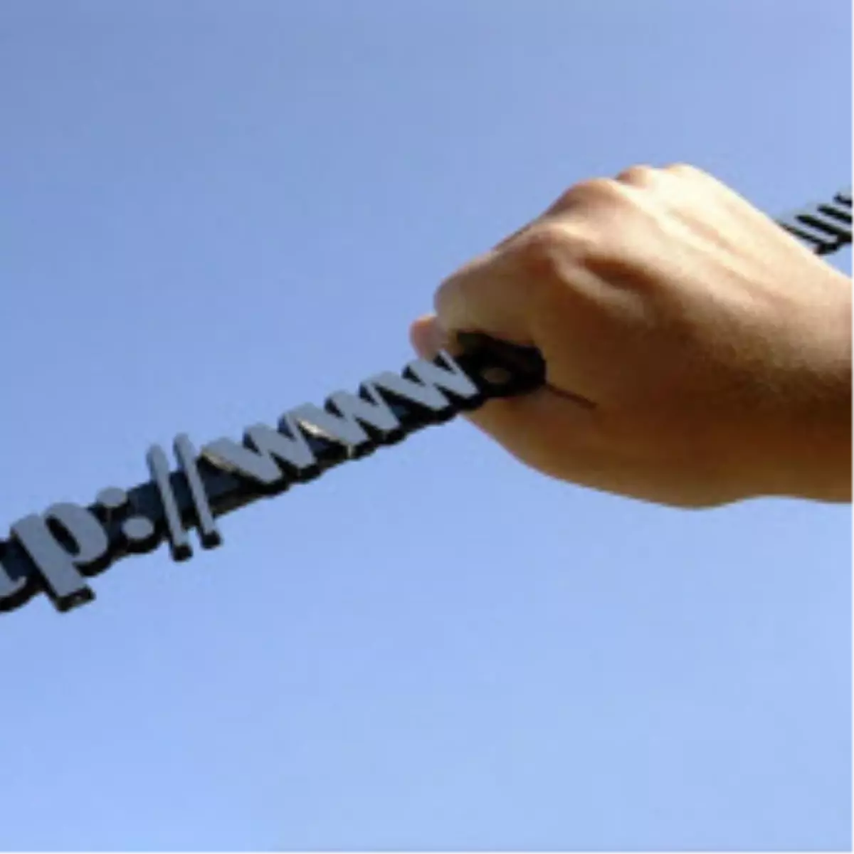 İnternette alan adı krizi!