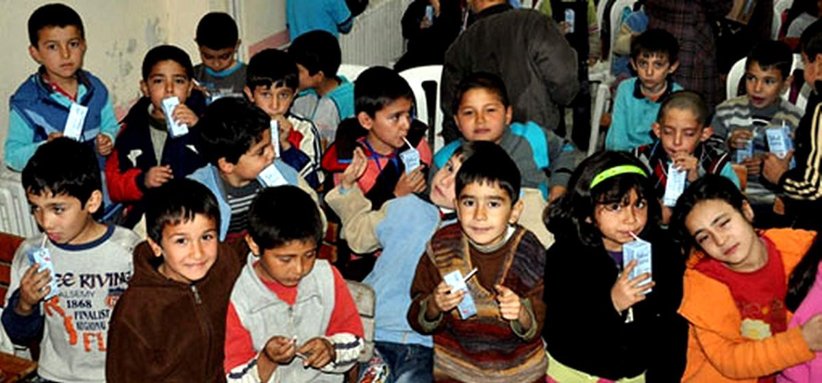 Koçarlı\'da Öğrenci ve Velilere Sütün Önemi Anlatıldı