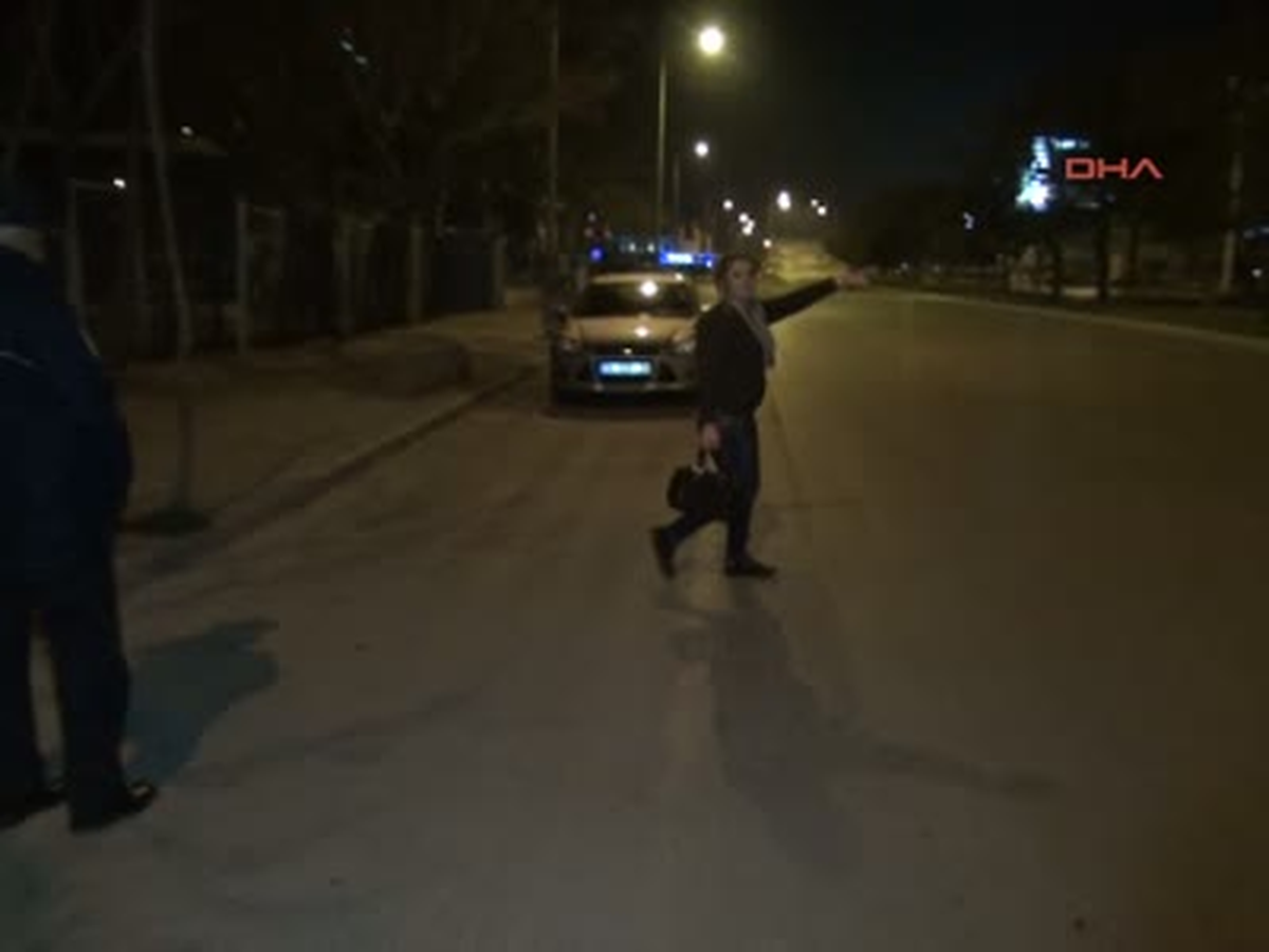 Eşinin Aldattığını İddia Eden Kadın, Yola Atladı