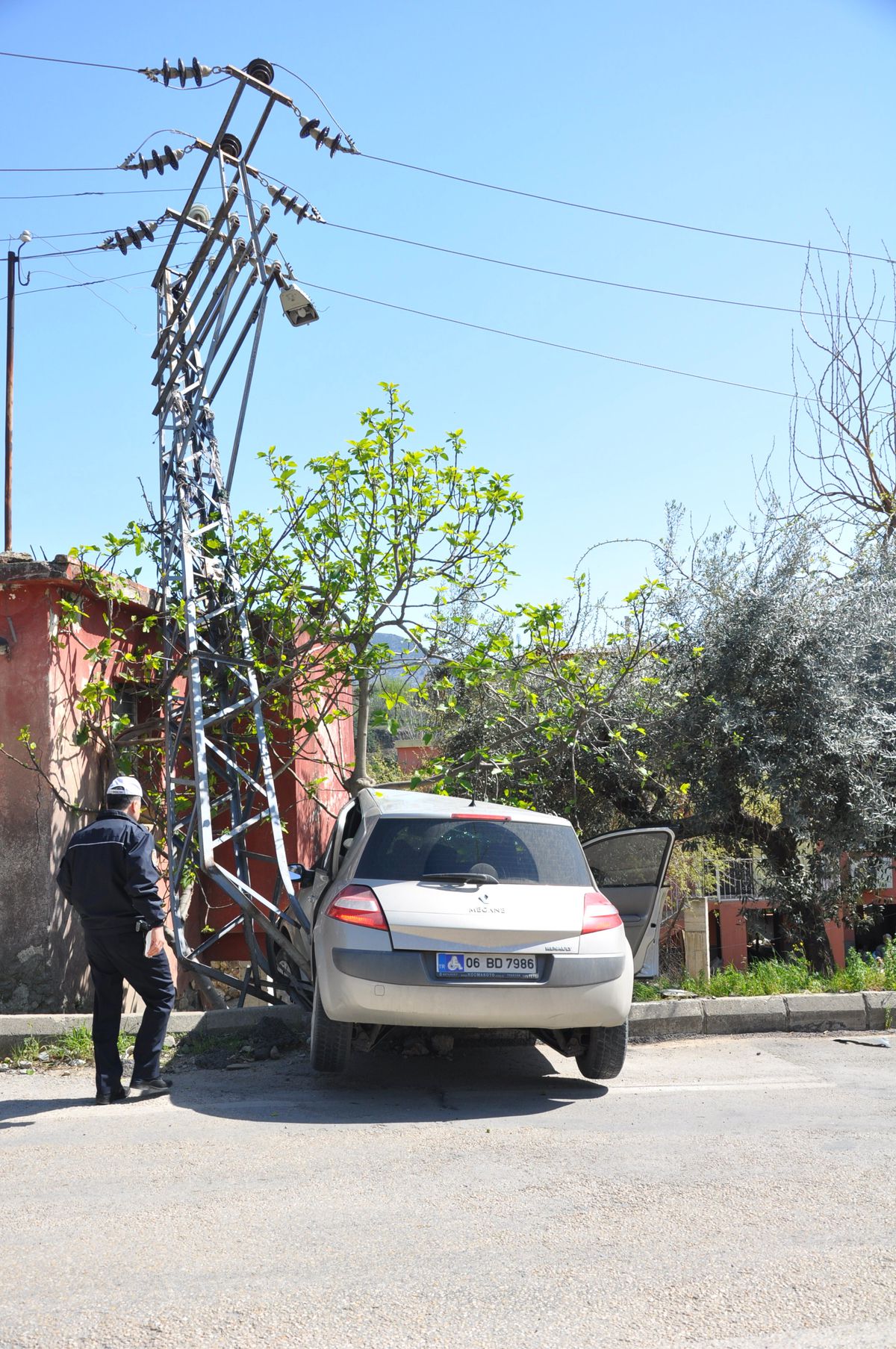 Kozan\'da Trafik Kazası: 1 Yaralı