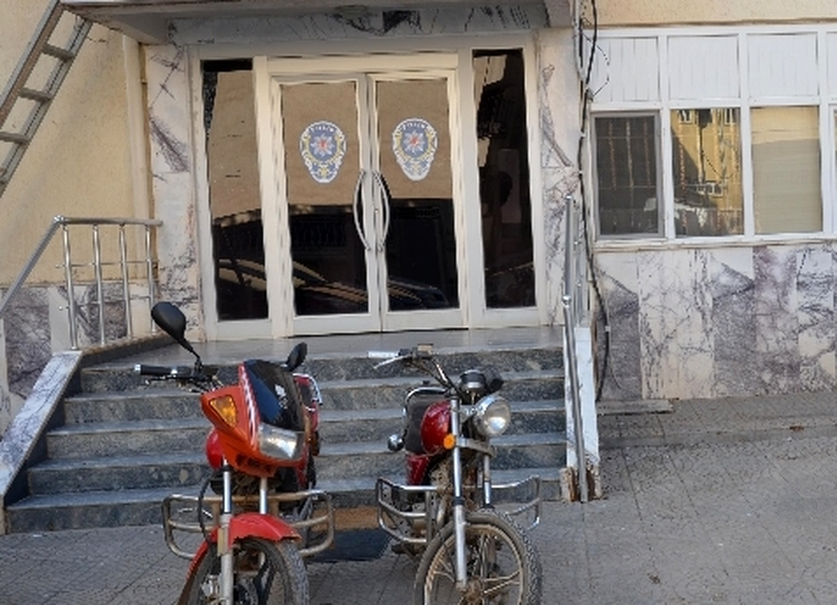 Motosiklet Hırsızları Yakalandı