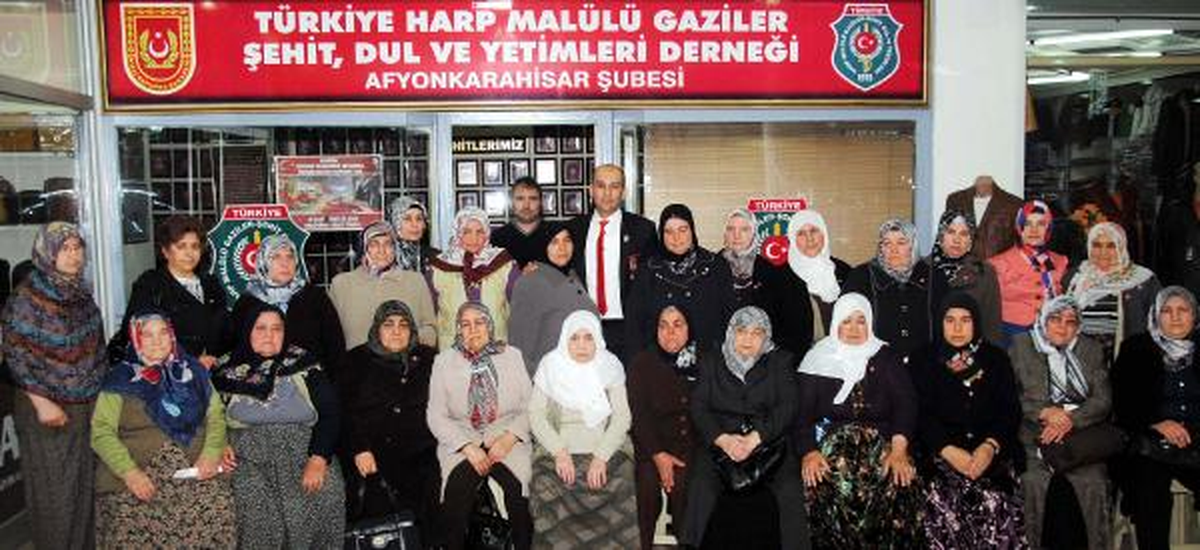 Şehit Anneleri: Gelsinler, Bizimle Görüşsünler