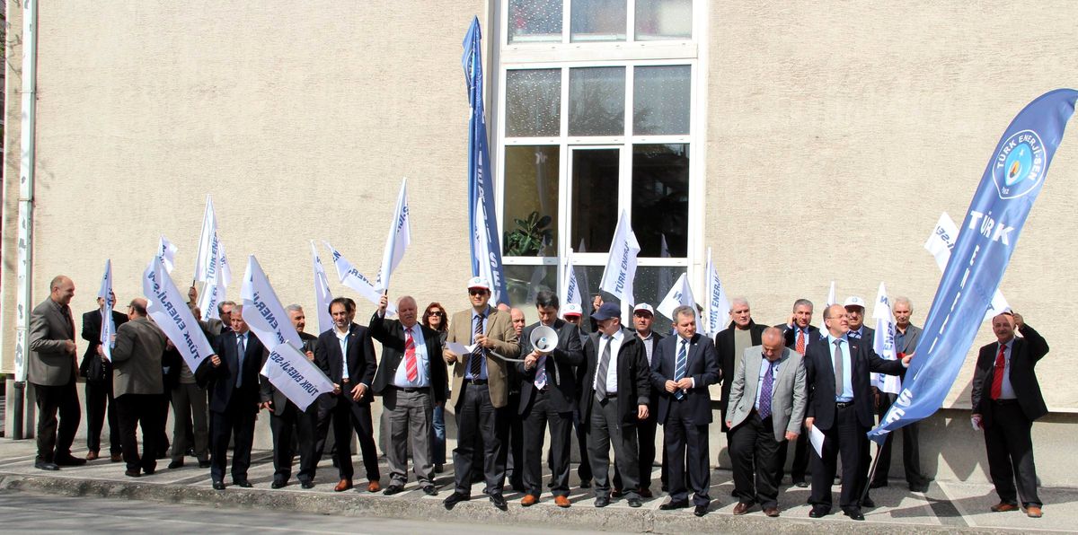 Türk Enerji-Sen\'den Kesinti Tepkisi