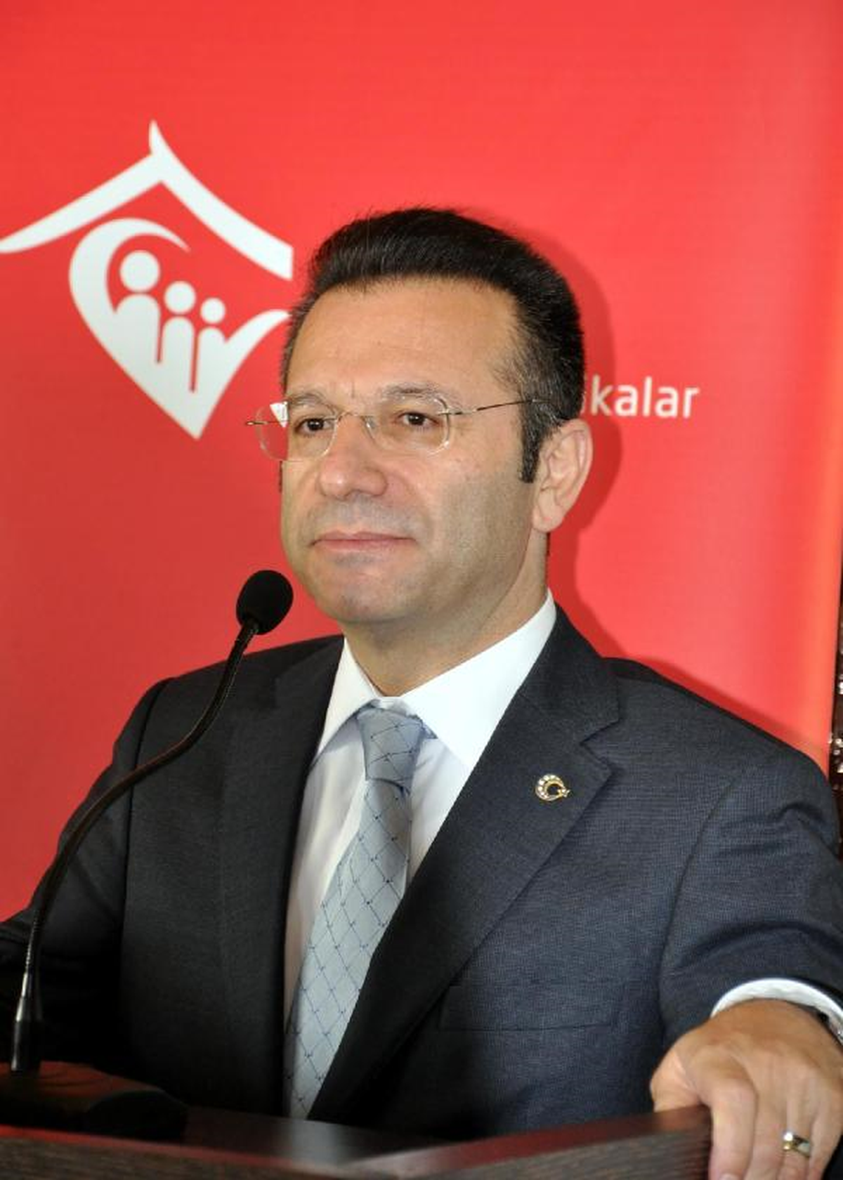 Vali Aksoy Koruyucu Ailelerle Buluştu