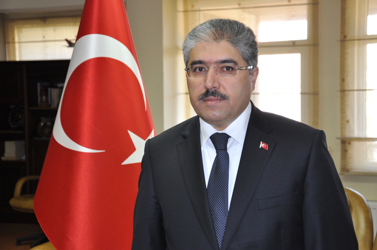 Vali Çınar, Türbeleri Ziyaret Etti