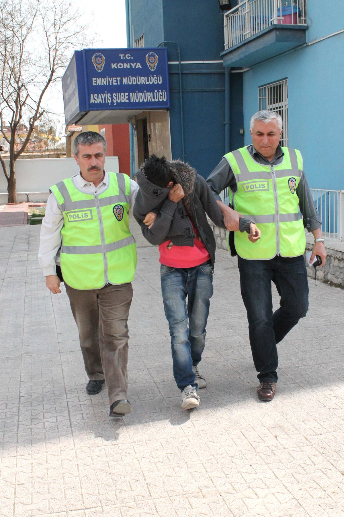 16 Yaşında 25 Suç Kaydı Var