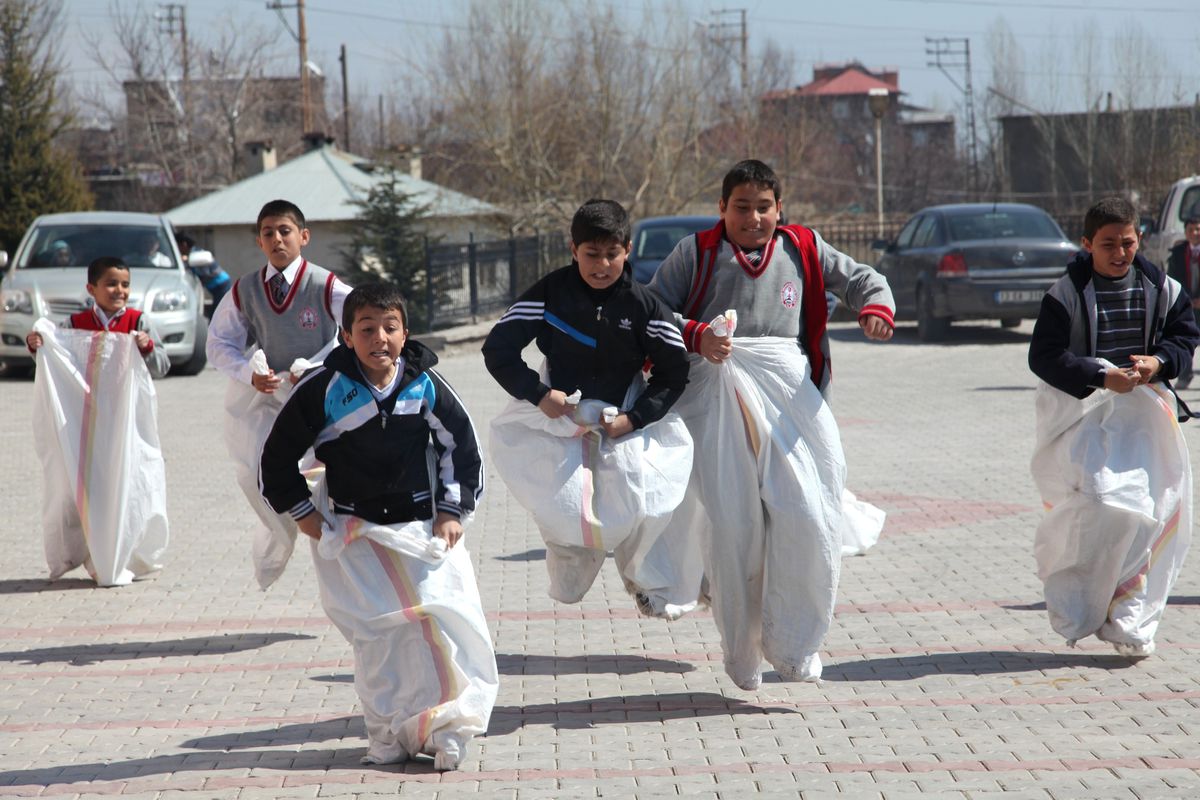 Ahlat\'ta "Nevruz Bayramı" Kutlaması
