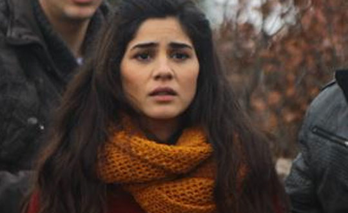 Beni Böyle Sev\'de Ortalık Karışıyor 25 Mart 2013 - İzle !
