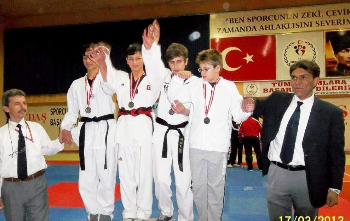 Çanakkale\'den 9 Madalya ile Döndüler