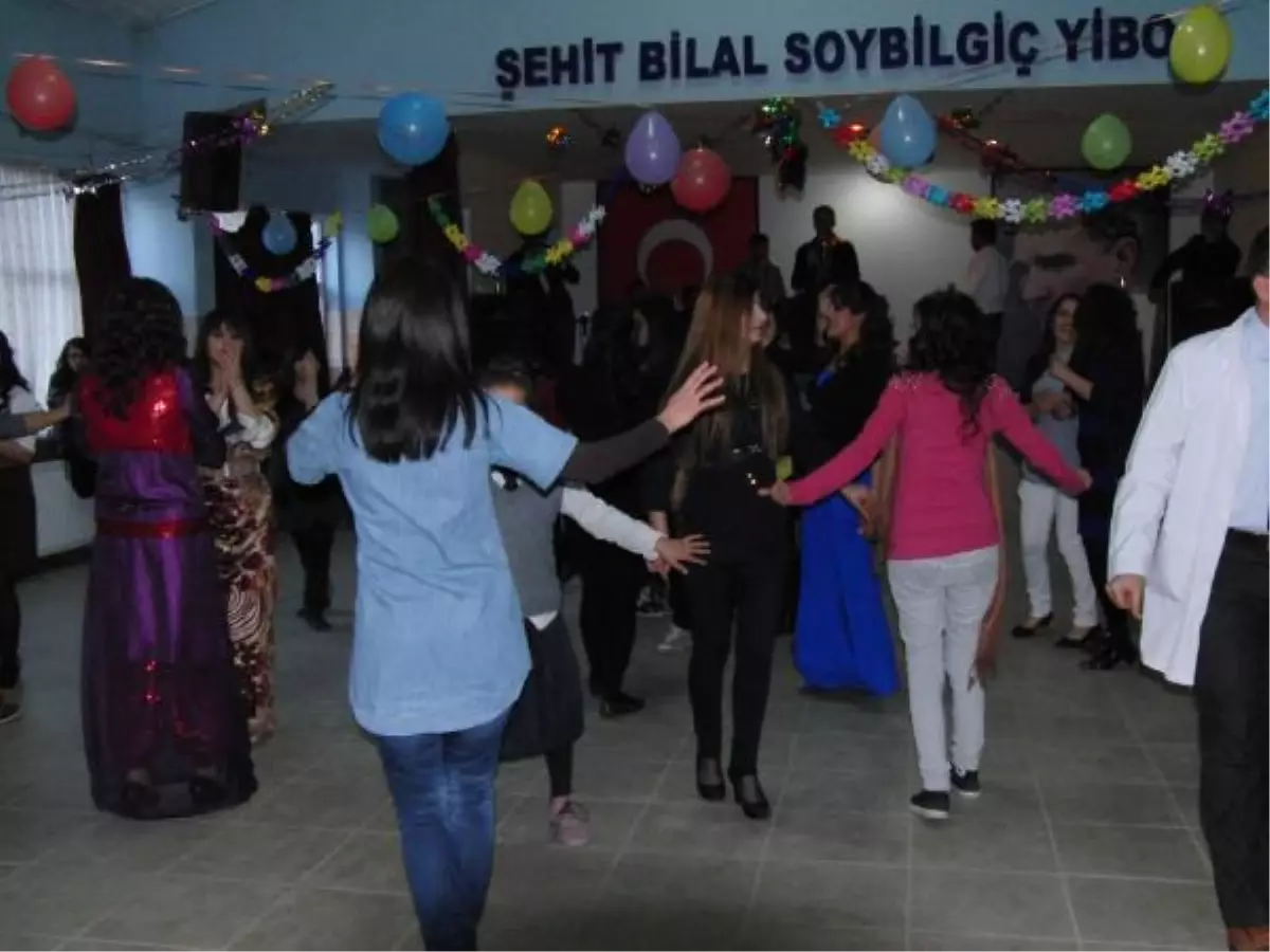 Çukurca'da YGS Öncesi Öğrencilere Moral Gecesi