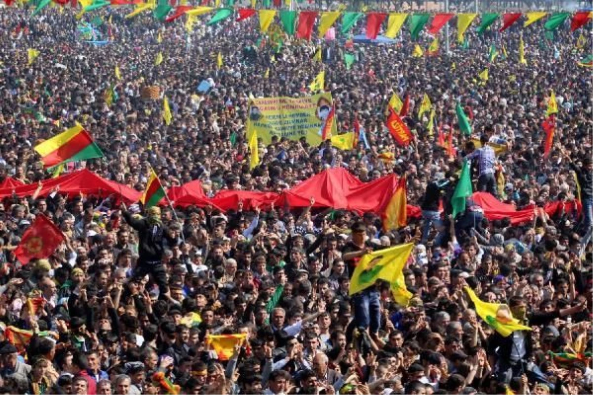 Diyarbakır\'da Nevruz Kutlamaları