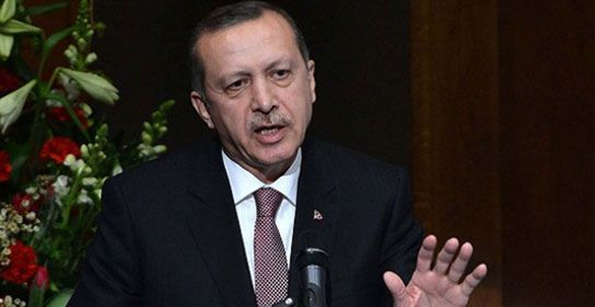 Diyarbakır\'da Türk Bayrakları Olması Gerekirdi