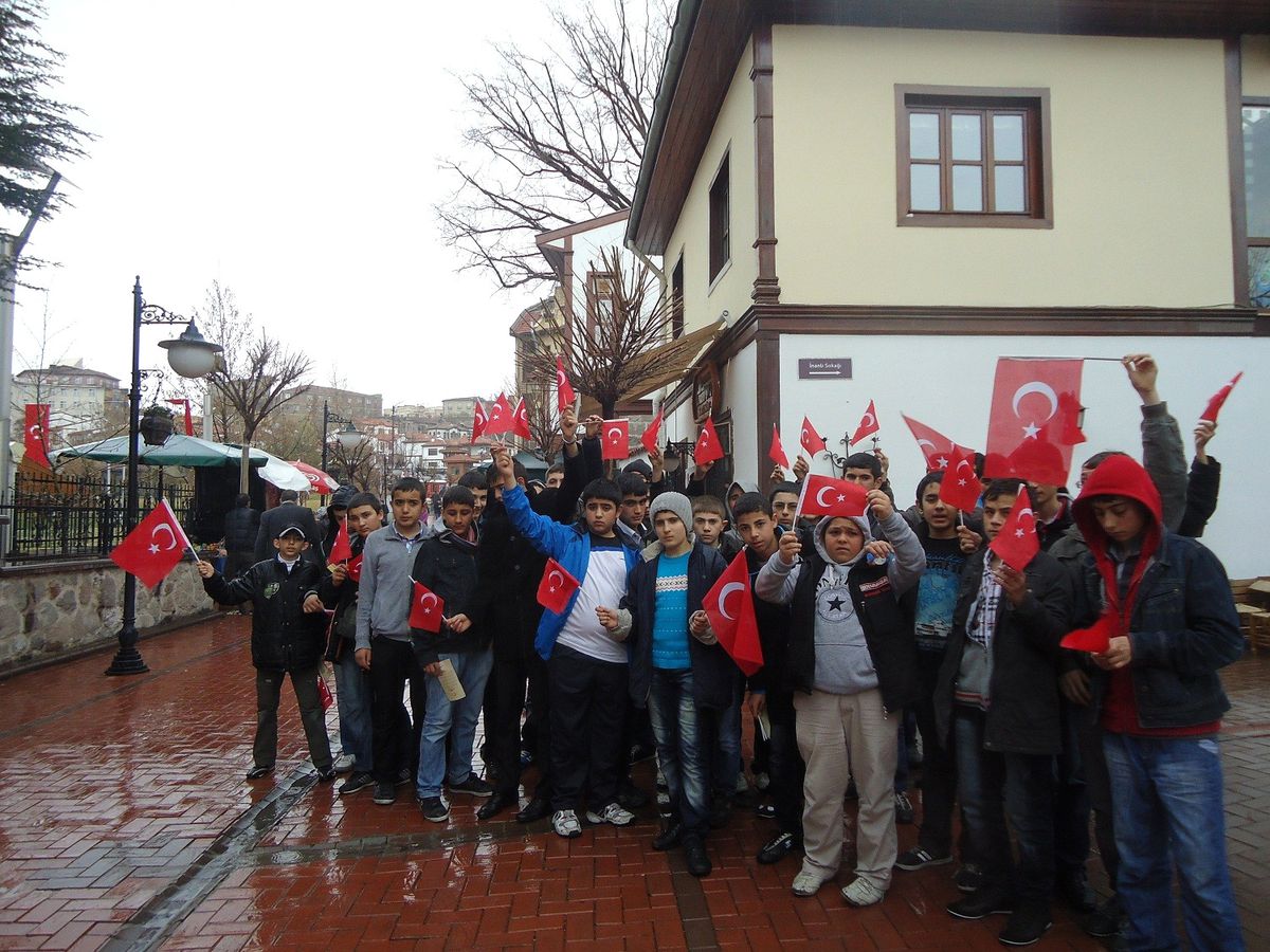 Ecdada Gülen Yüzler Vefası