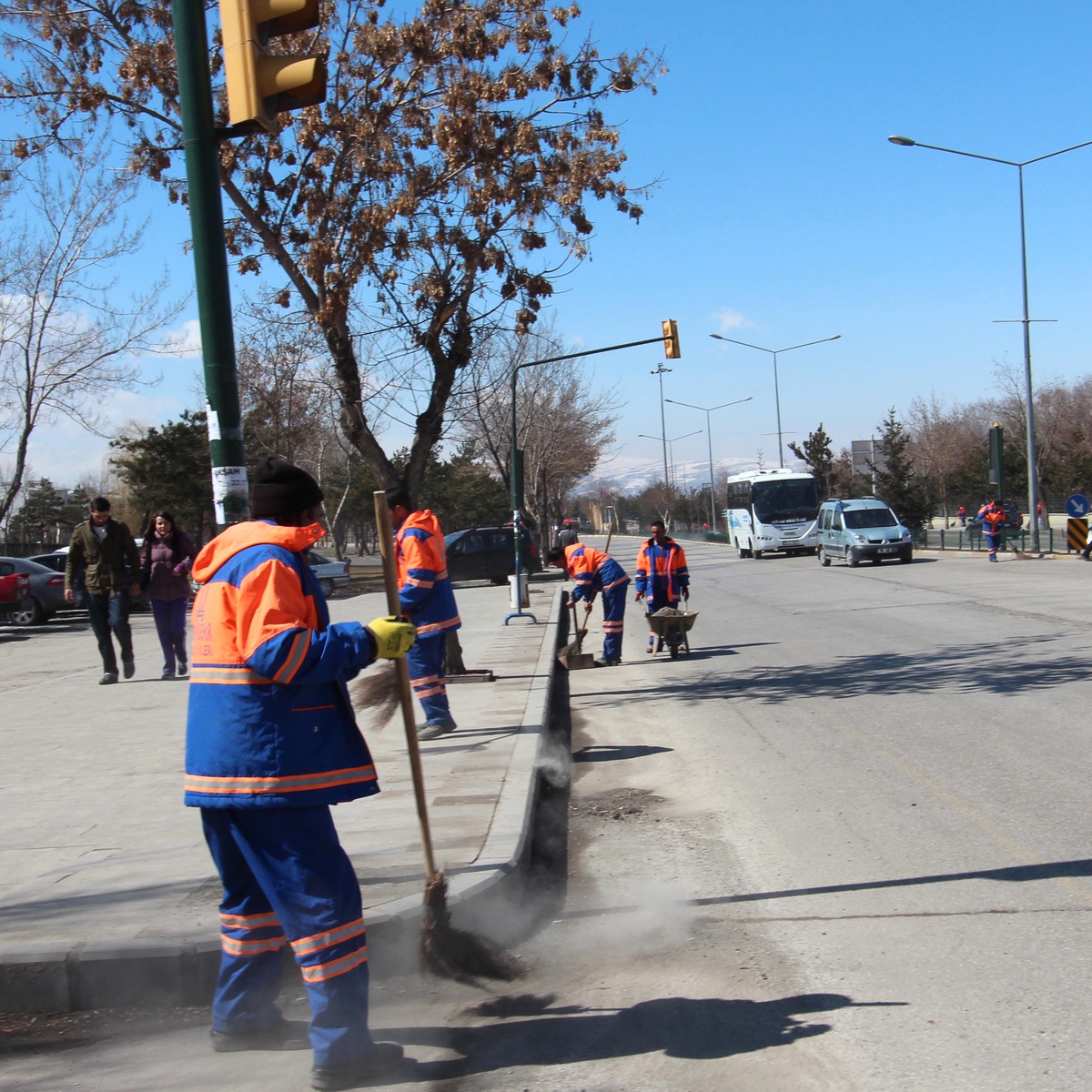 Erzurum Büyükşehir Belediyesi Bahar Temizliği Başlattı