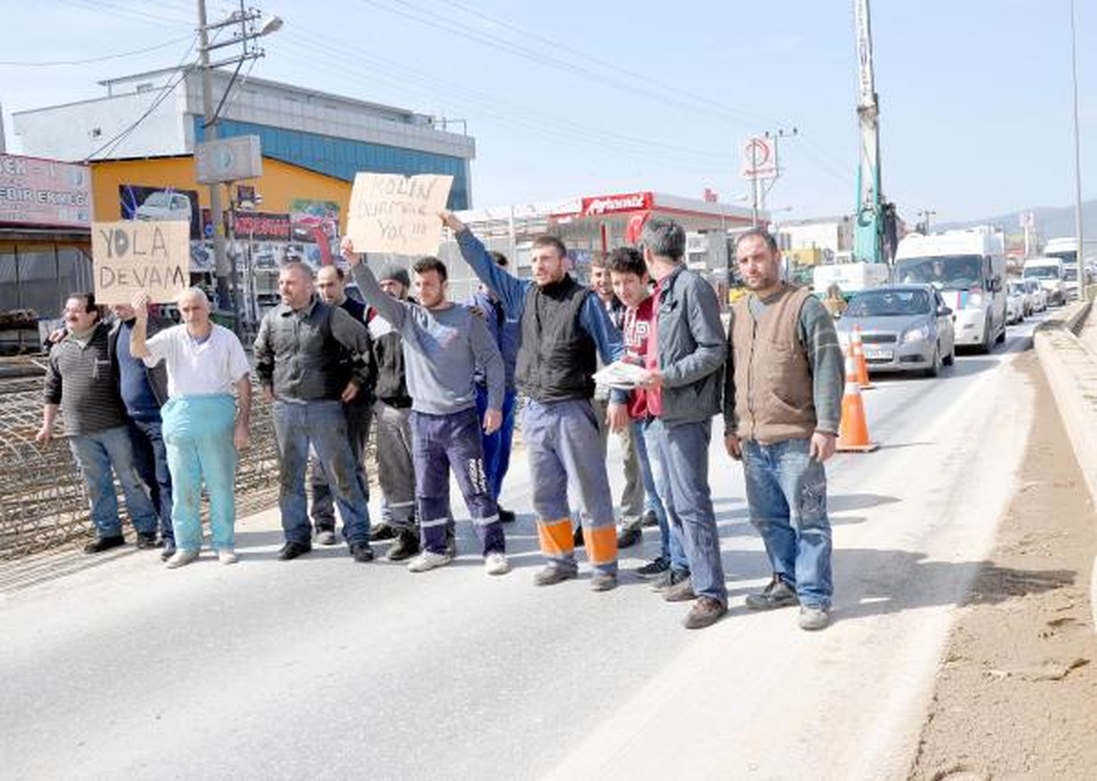 Esnaf D-100 Karayolunu Kapattı
