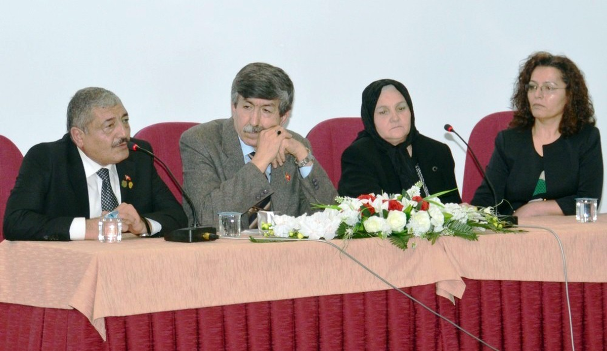 Esogü\'de "Şehitlik ve Şehit Ailesi Olmak" Konulu Panel Düzenlendi