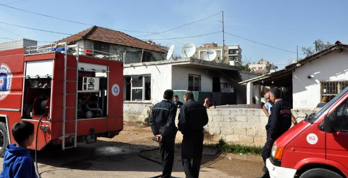 Kardeşleri Yangından Mahalleli Kurtardı