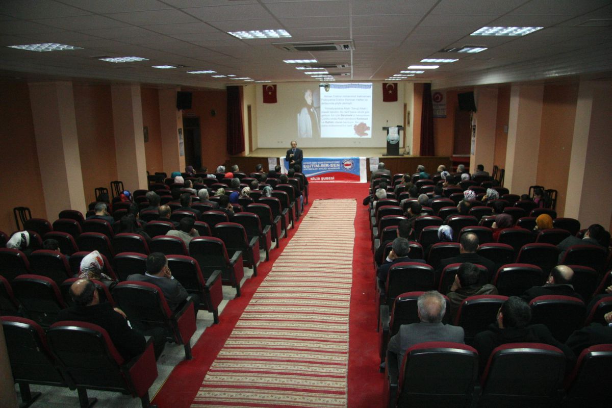 Evde ve Okulda Başarılı Eğitimin Sırları Konferansı