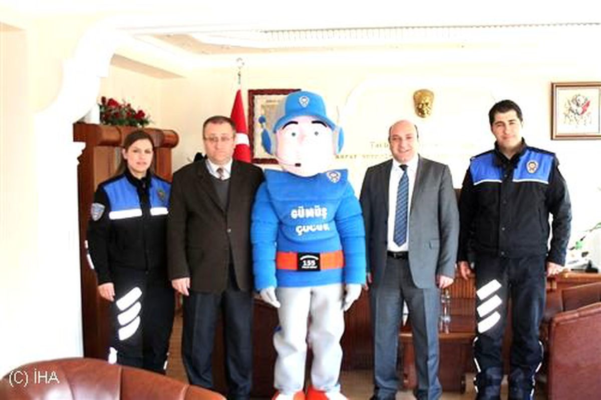 Gümüş Çocuk Şiran\'da Öğrencilerle Buluştu