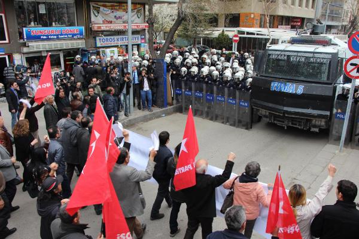 İşçi Partililere Polis Müdahalesi