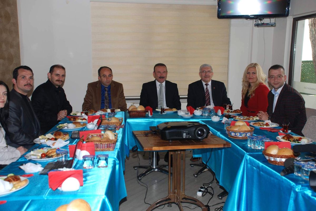 İzmit Belediye Başkanı Nevzat Doğan;