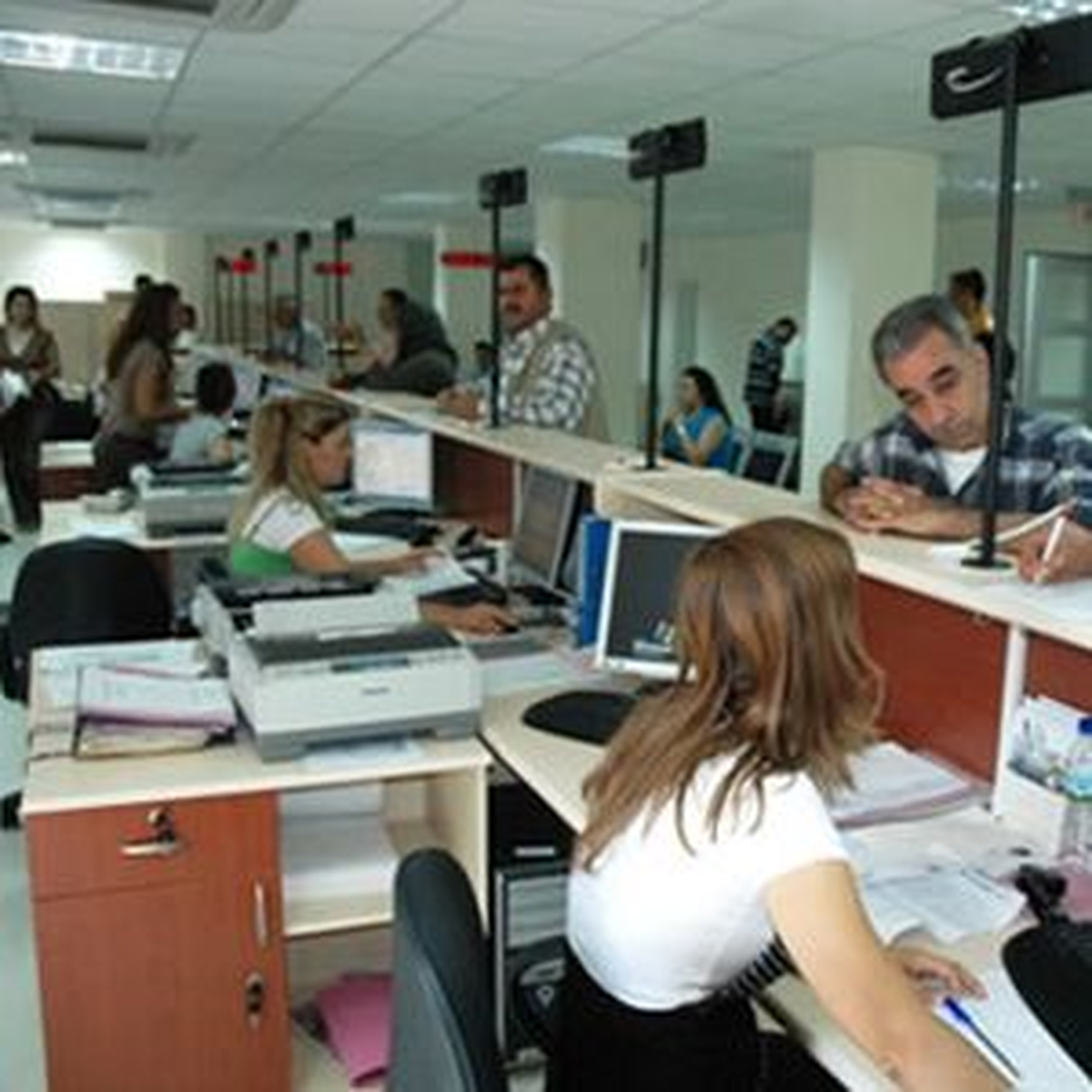 Kamuda Serbest Kıyafet Tartışmaları
