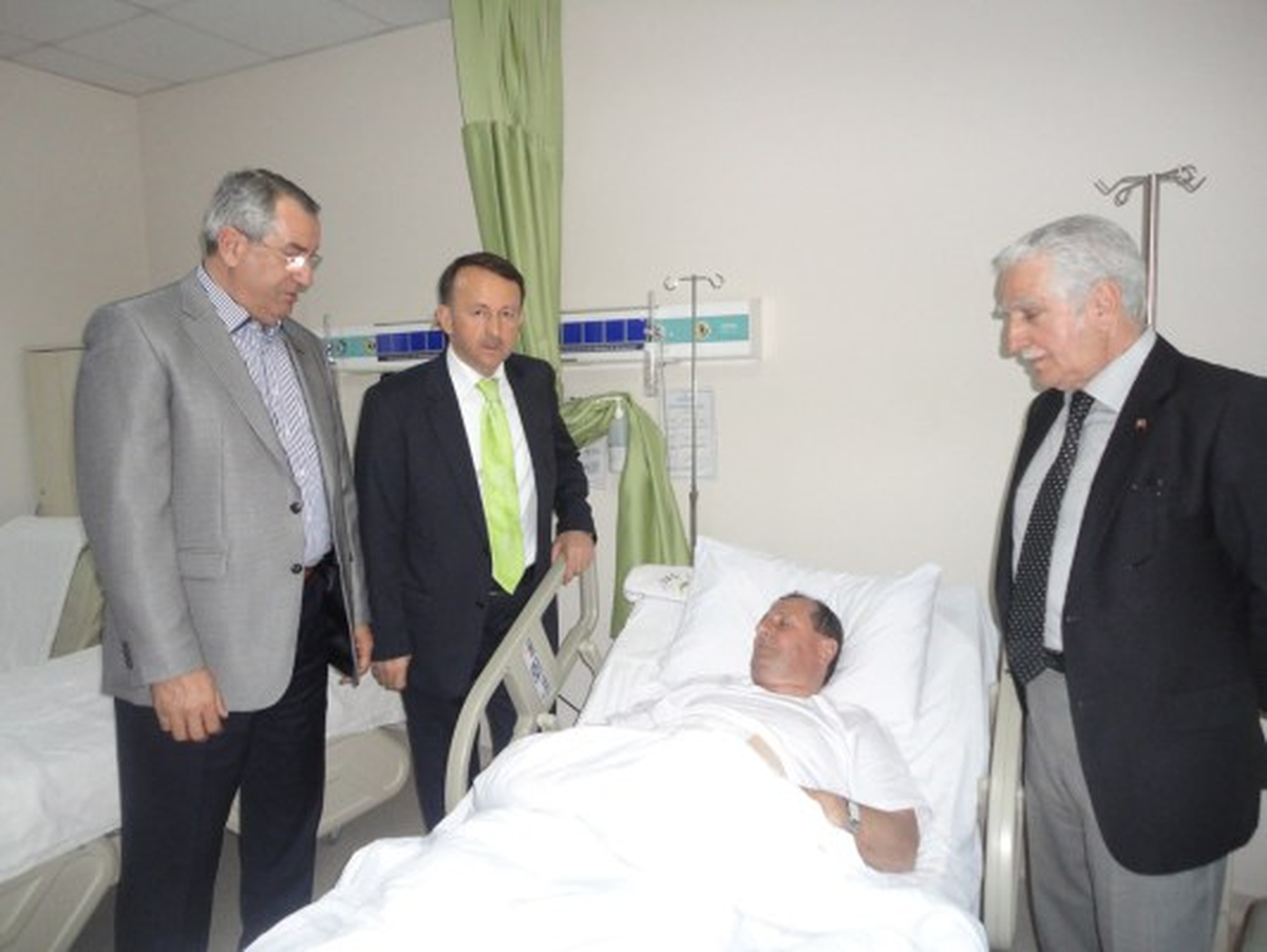 Karabalık\'tan Muhtara Geçmiş Olsun Ziyareti