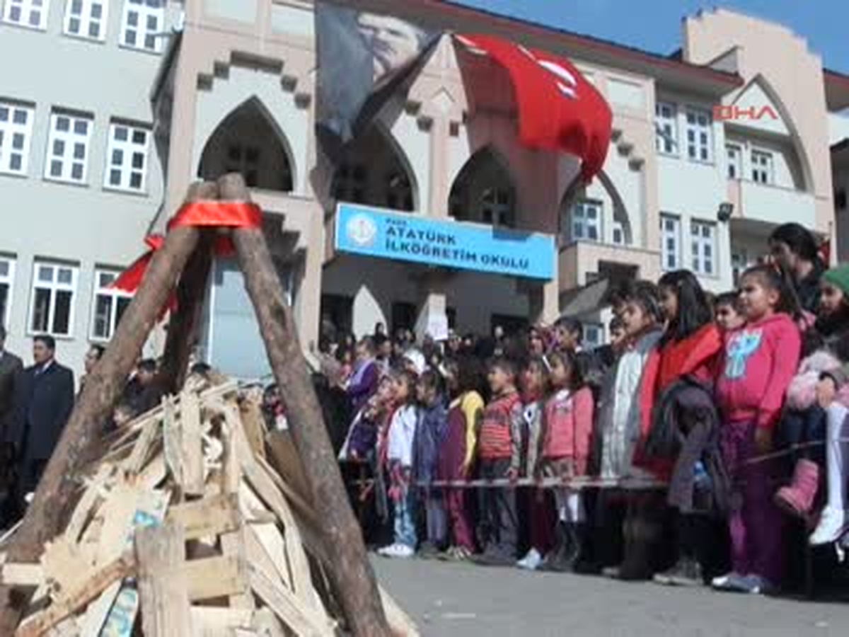 Kars Az Daha Nevruz Ateşinde Yanacaklardı