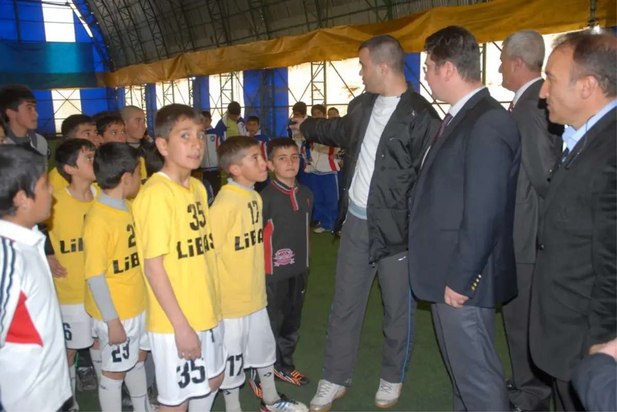 Kaymakamlık Futbol Okulu'na Büyük İlgi