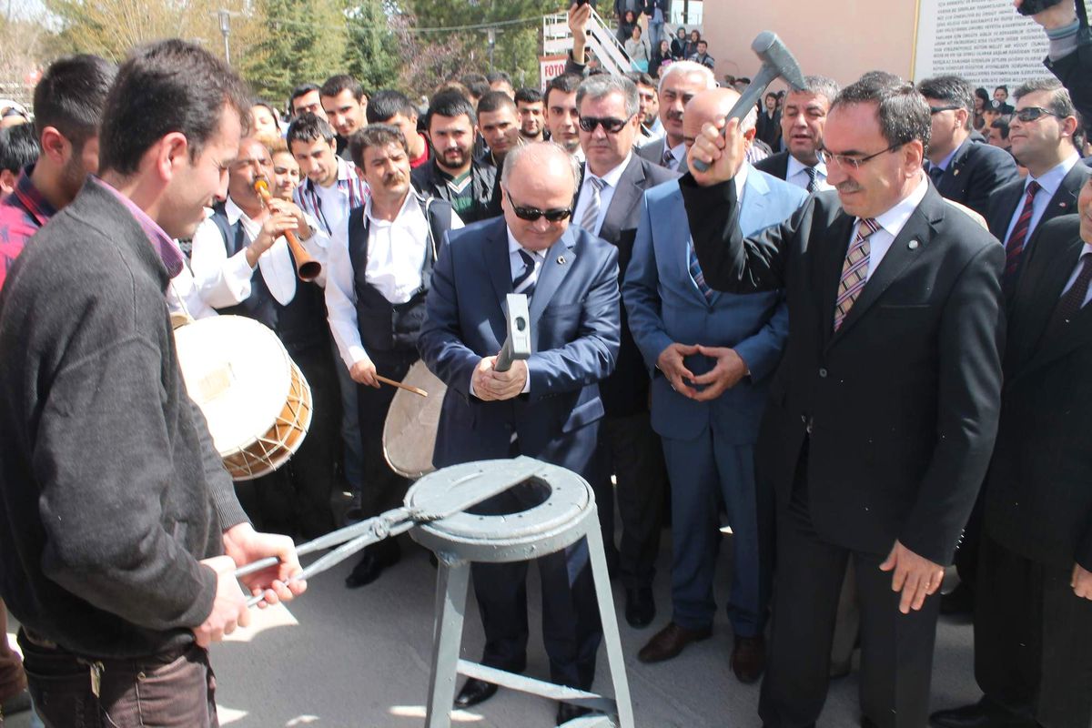 Kırşehir\'de Nevruz Coşkusu