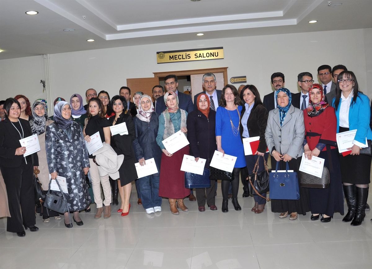 Meram\'da Eğiticilere Sertifika