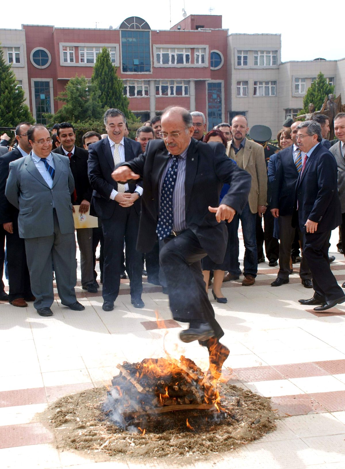 Rektör Birincioğlu\'ndan Nevruzda Anlamlı Çağrı