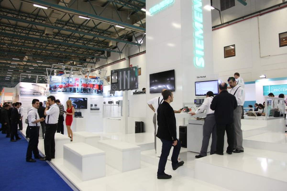 Siemens Teknolojisini WIN\'13 Fuarı\'nda Tanıtıyor