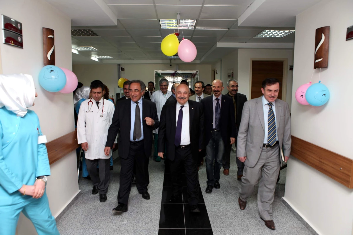 Tıp Fakültesi Hastanesi\'ne Yeni Bölümler Açıldı