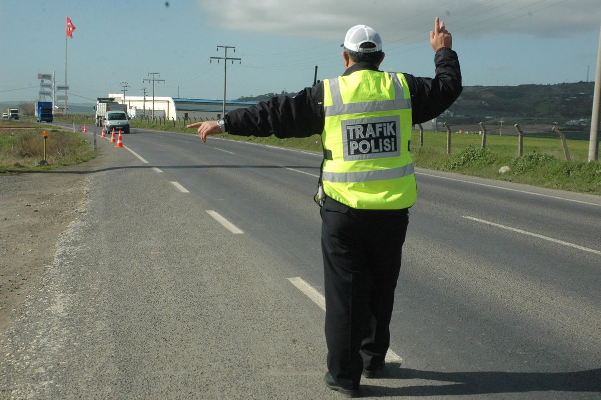Trafik Ekiplerinden Emniyet Kemeri Uygulaması