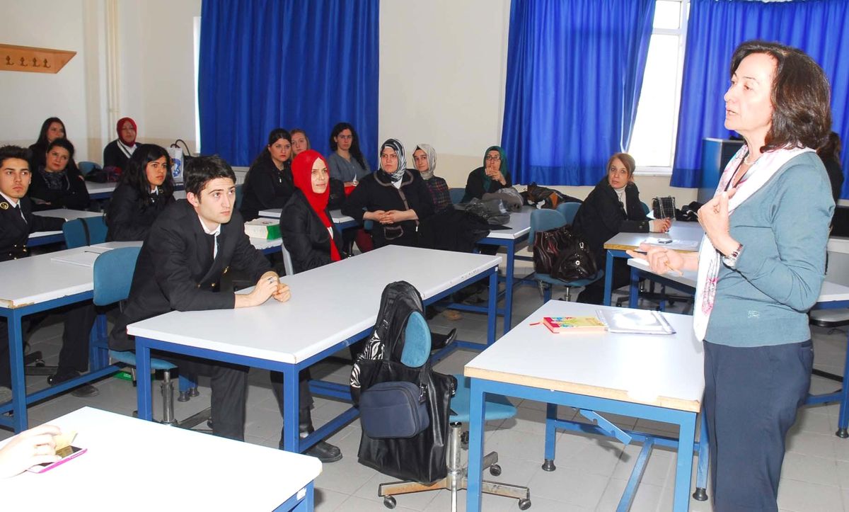 Üniversitelerden Kadın Kent Gönüllülerine Akademik Destek